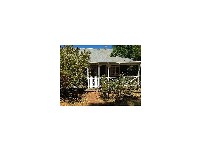 12 Sollya Cres, Dwellingup WA 6213