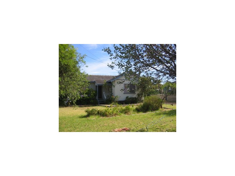 28 Fitzpatrick Street, Waroona WA 6215