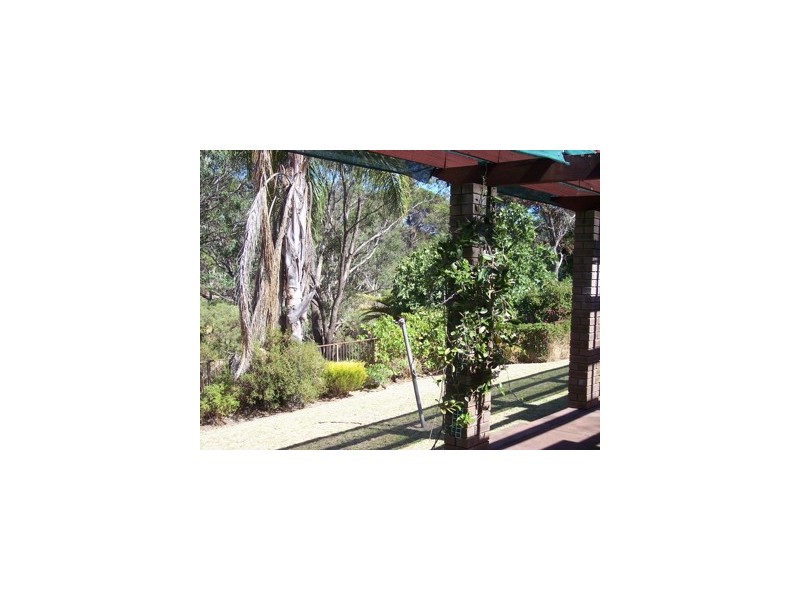 2 Paterson road, Pinjarra WA 6208