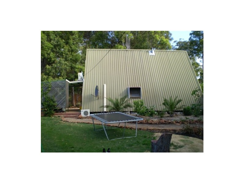 11 Forestview Road, Dwellingup WA 6213