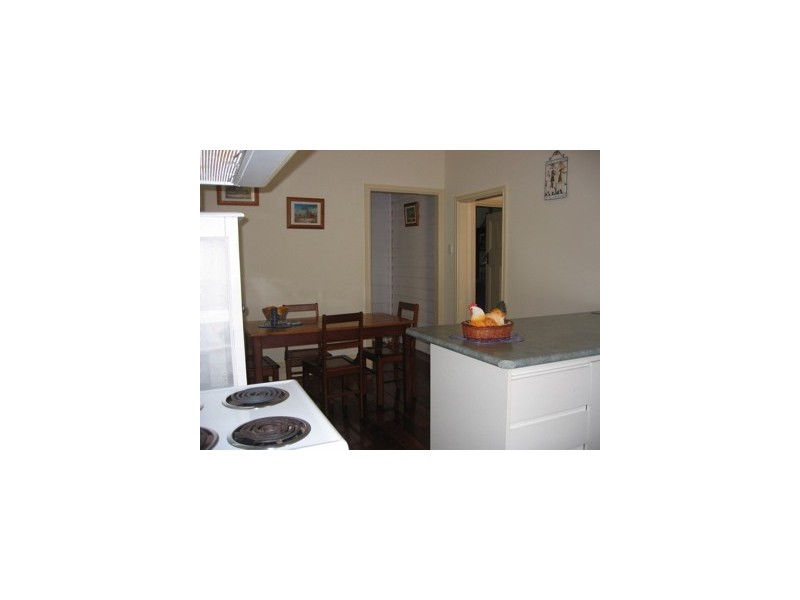 98 Fouracre Street, Waroona WA 6215