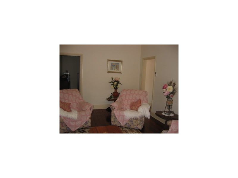 98 Fouracre Street, Waroona WA 6215