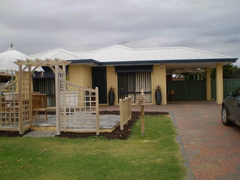 17 WARR STREET, Pinjarra WA 6208