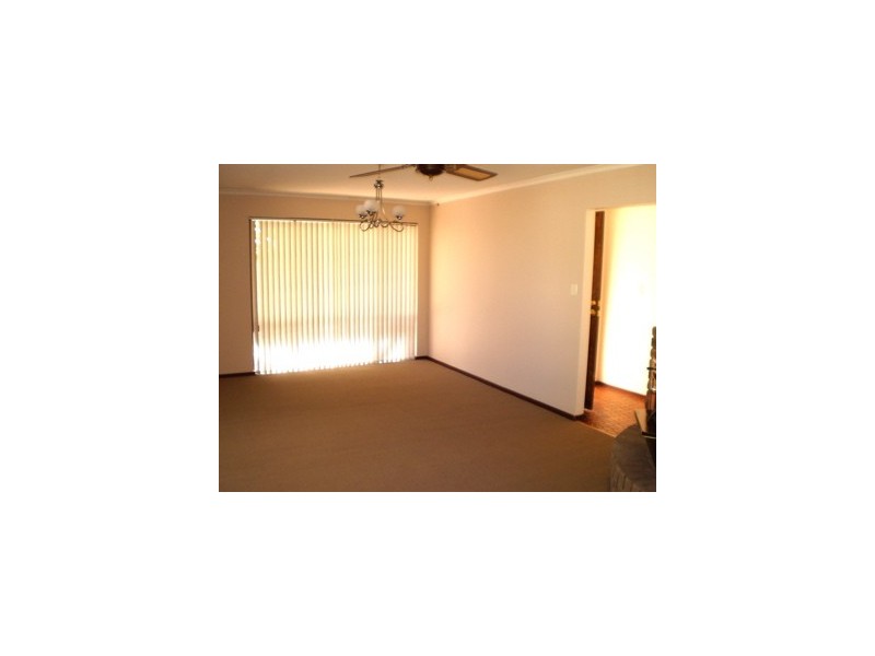 8 Regelia Place, Pinjarra WA 6208