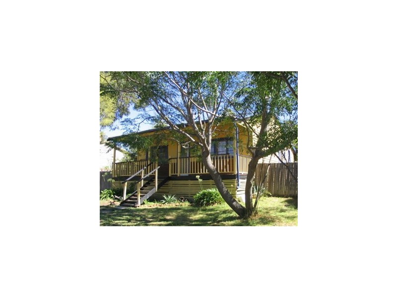 17 Marginata Cres, Dwellingup WA 6213