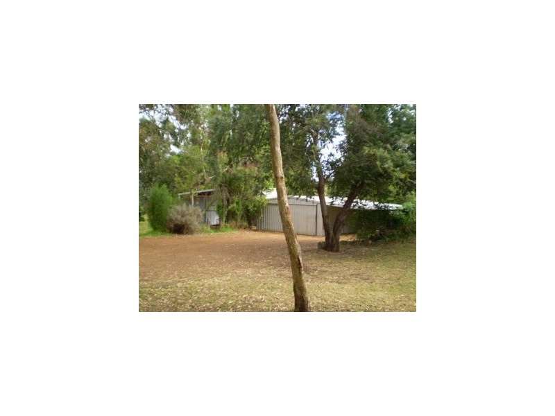 3 Paterson road, Waroona WA 6215