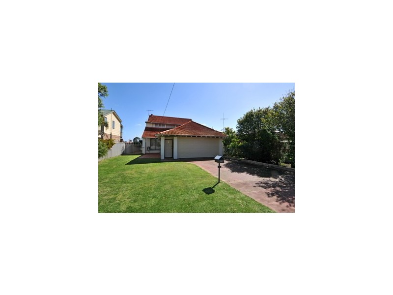 12 Kiap Road, South Yunderup WA 6208