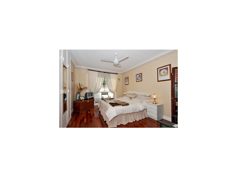 12 Kiap Road, South Yunderup WA 6208