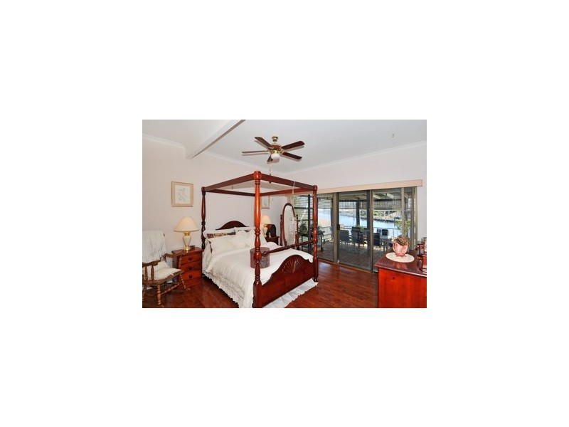 12 Kiap Road, South Yunderup WA 6208