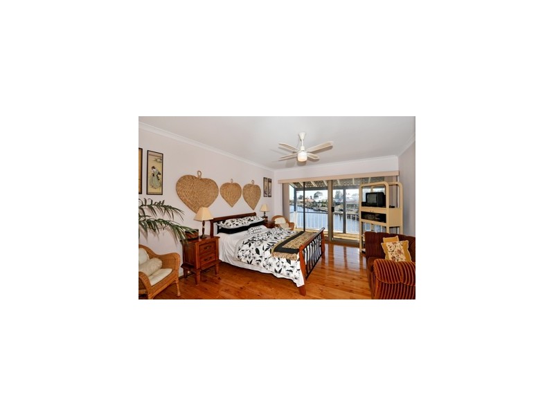 12 Kiap Road, South Yunderup WA 6208