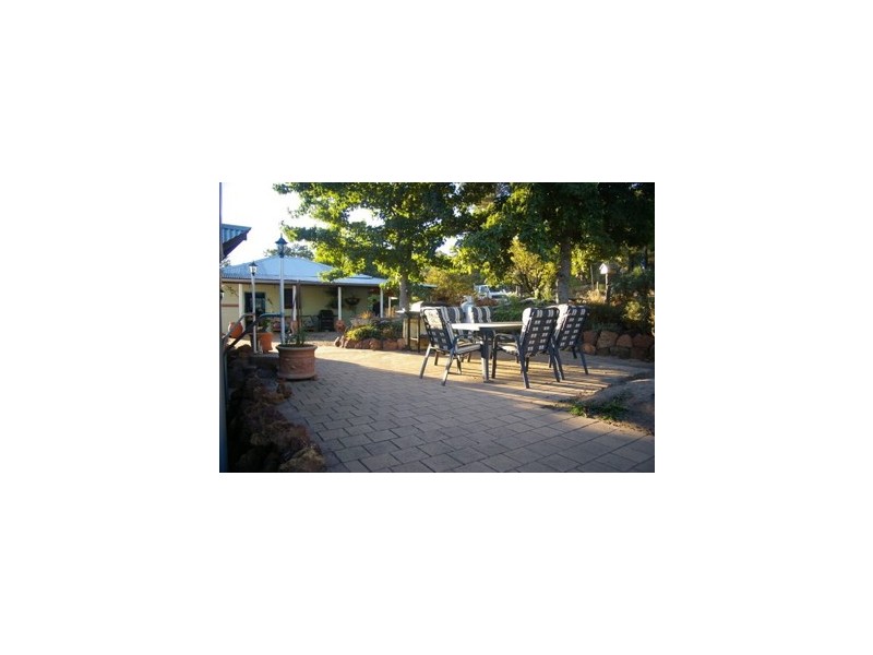 1279 Days Road, Dwellingup WA 6213