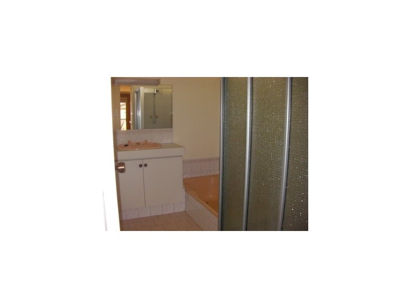 6 Waltham Court, Waroona WA 6215