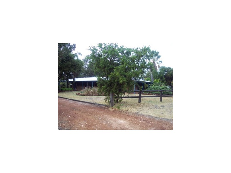 9 Eucalypt Place, Pinjarra WA 6208