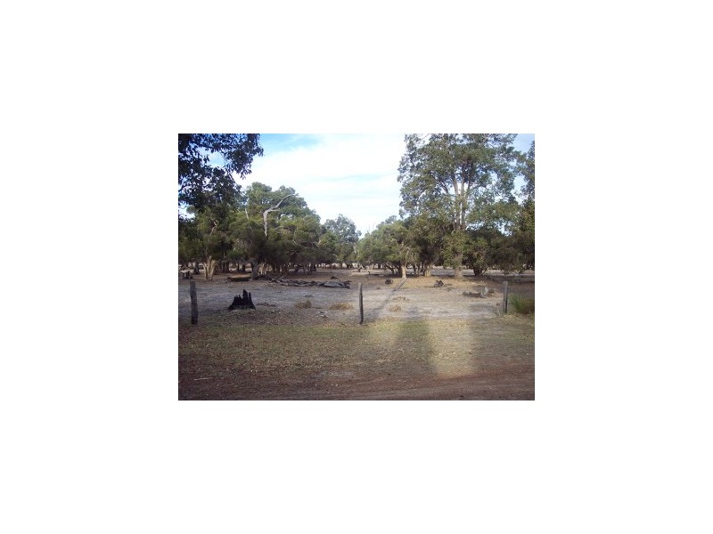 9 Eucalypt Place, Pinjarra WA 6208