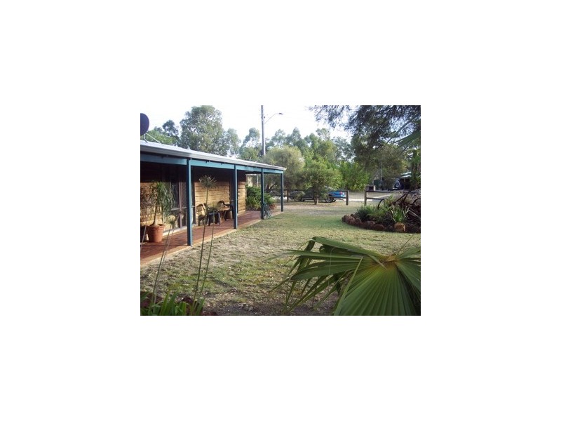 9 Eucalypt Place, Pinjarra WA 6208