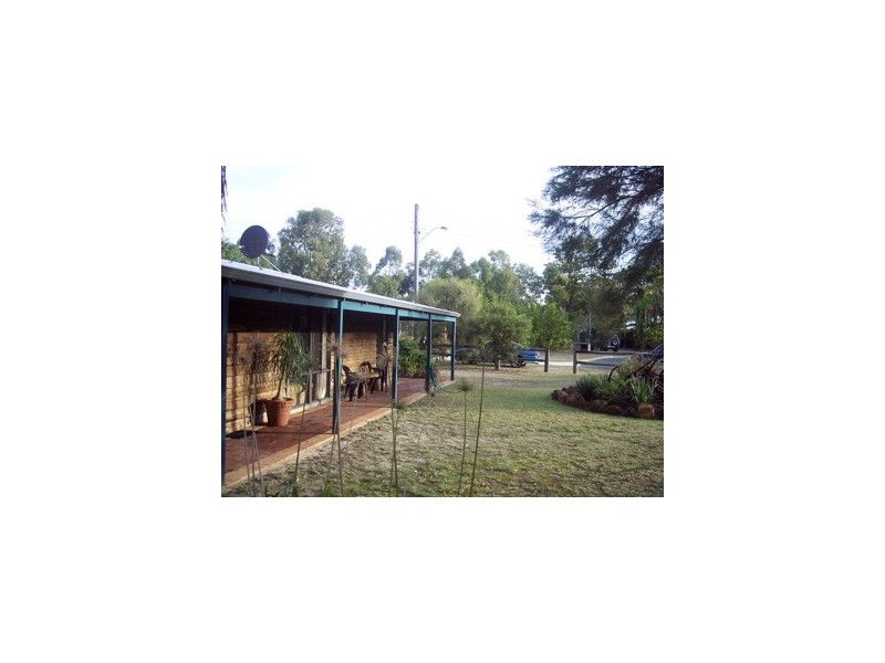 9 Eucalypt Place, Pinjarra WA 6208