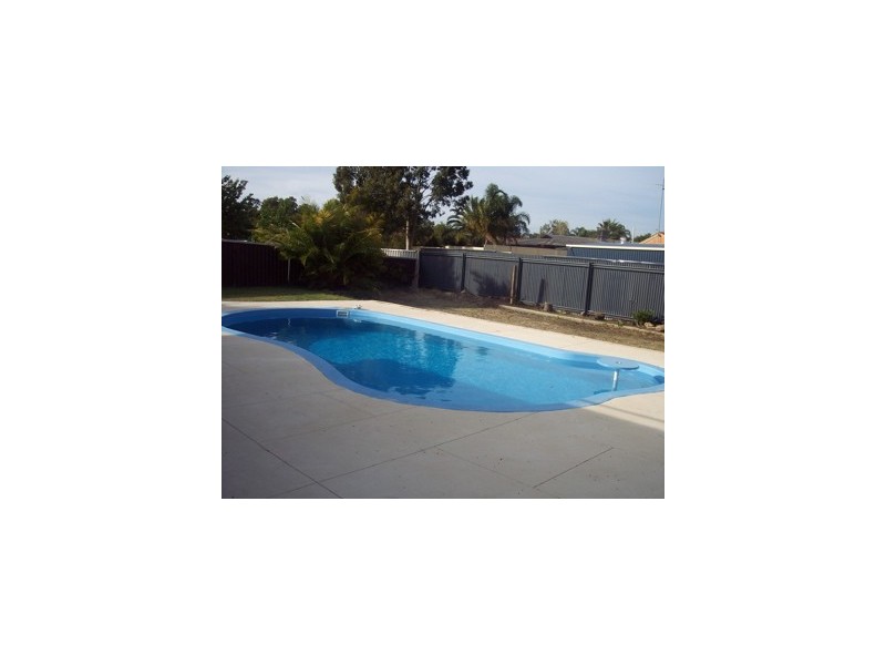 4 Osmunda place, Pinjarra WA 6208