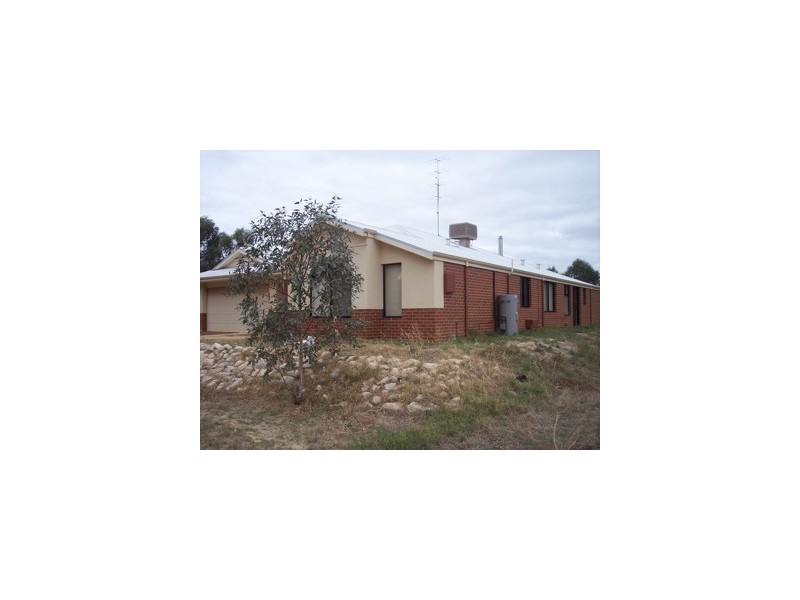 289 George Street, Waroona WA 6215