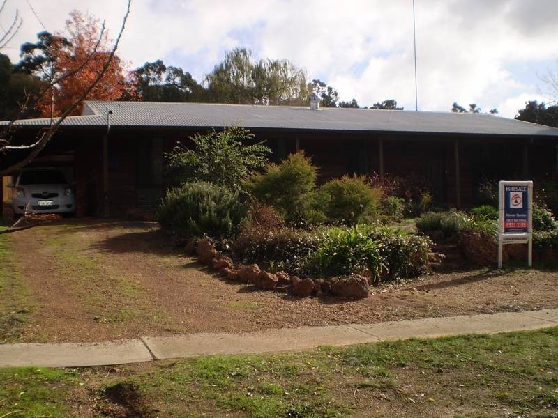 13 Marginata Crescent, Dwellingup WA 6213