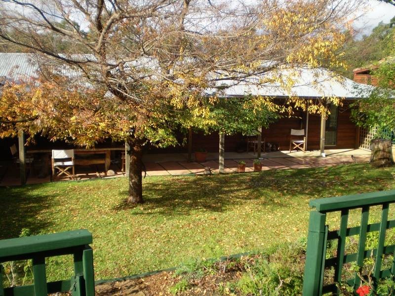 13 Marginata Crescent, Dwellingup WA 6213