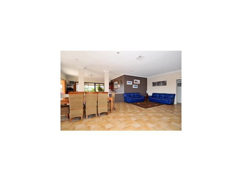 43 Murray Waters Boulevard, South Yunderup WA 6208