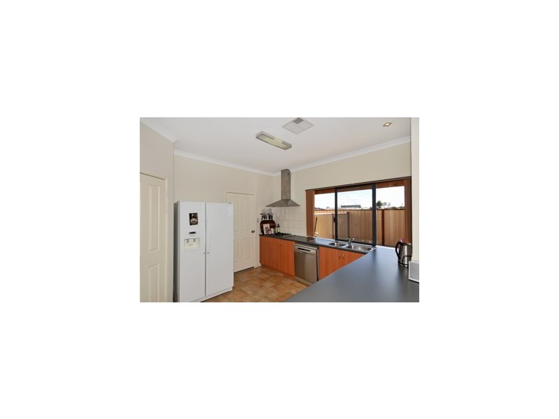 43 Murray Waters Boulevard, South Yunderup WA 6208