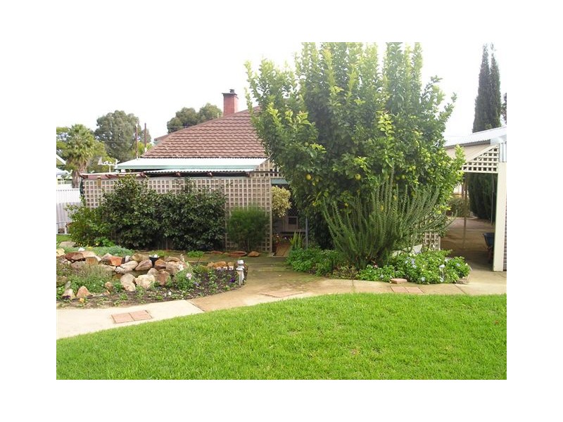 33 Hotham Ave, Boddington WA 6390