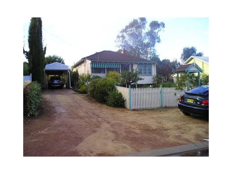 33 Hotham Ave, Boddington WA 6390