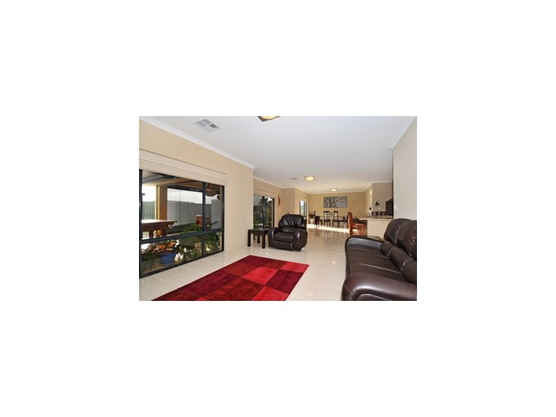 39 Jolly Rambler Boulevard, Ravenswood WA 6208