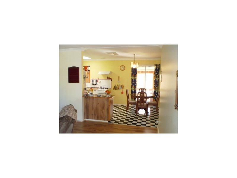 4 Grevillea Place, Pinjarra WA 6208