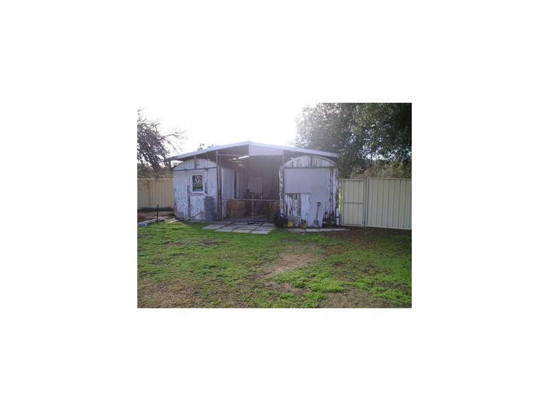 31 Watts Road, Wandering WA 6308