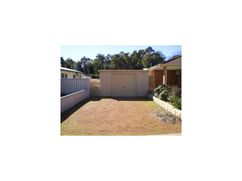 8 South Street, North Dandalup WA 6207