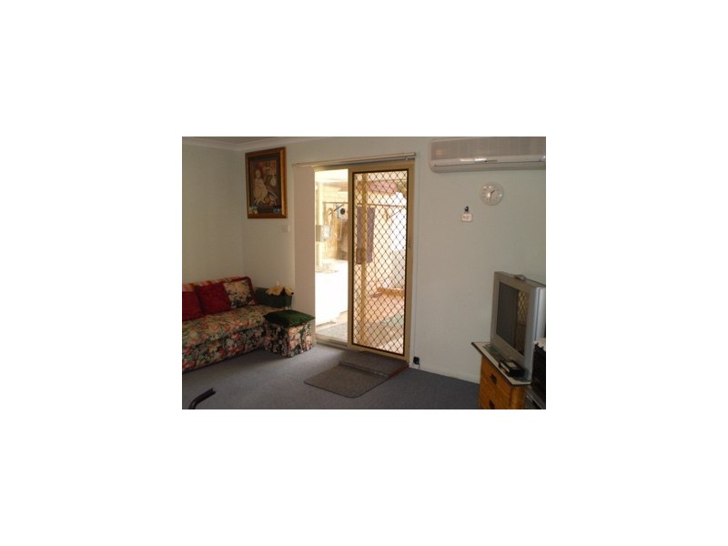 8/5 Uldina place, Pinjarra WA 6208