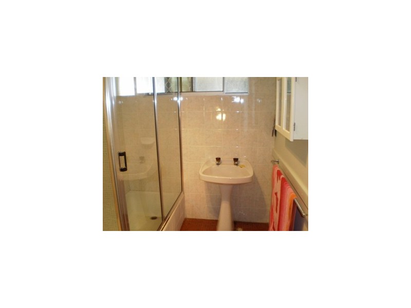 8/5 Uldina place, Pinjarra WA 6208