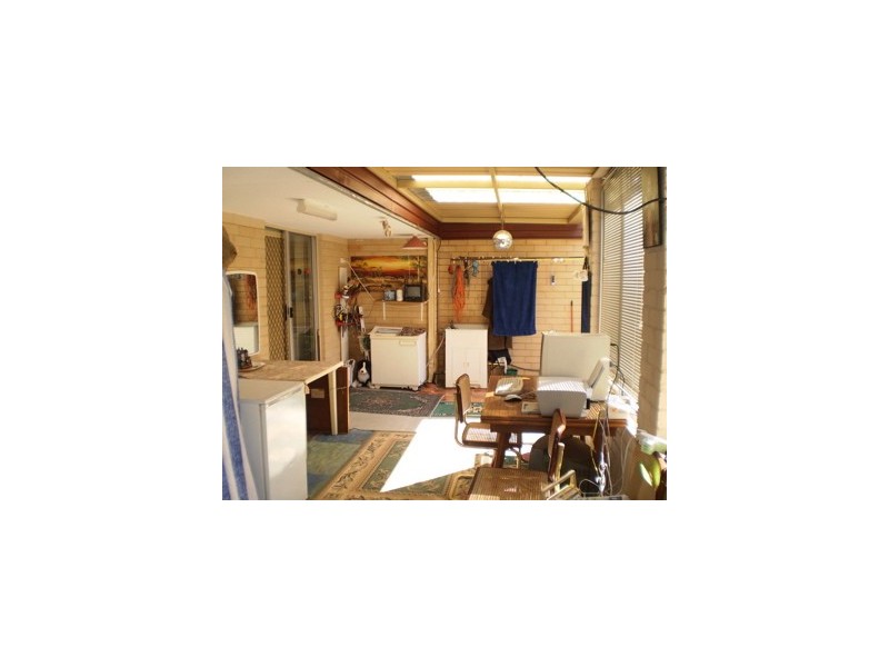 8/5 Uldina place, Pinjarra WA 6208