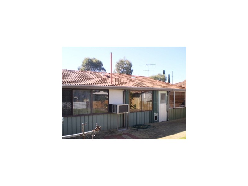 4 Leschenaultia Place, Pinjarra WA 6208