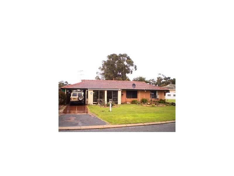 4 Leschenaultia Place, Pinjarra WA 6208