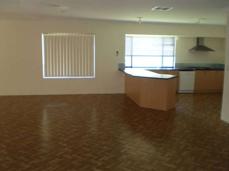 5 Woodstock Turn, Ravenswood WA 6208