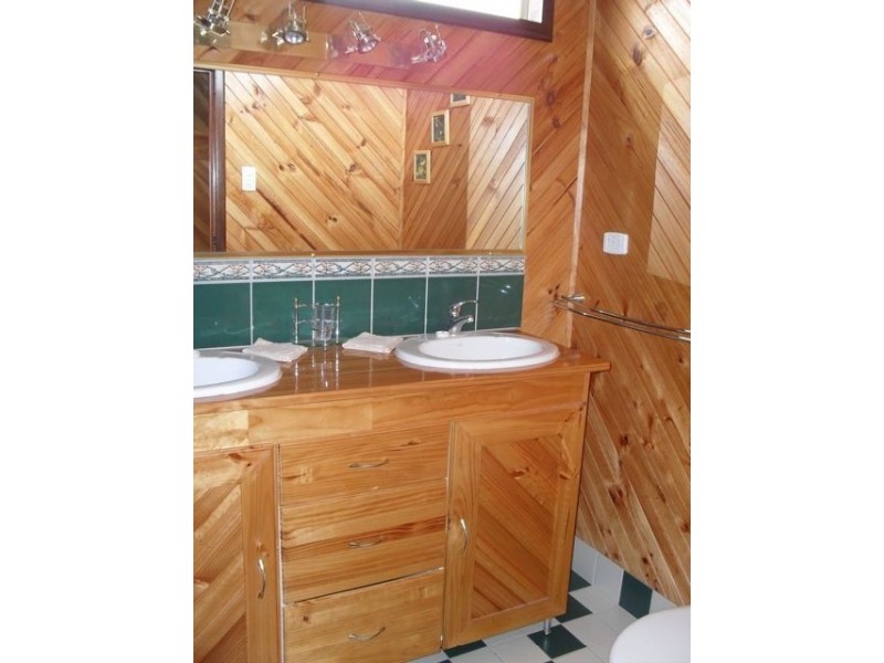 51 McLarty Street, Dwellingup WA 6213