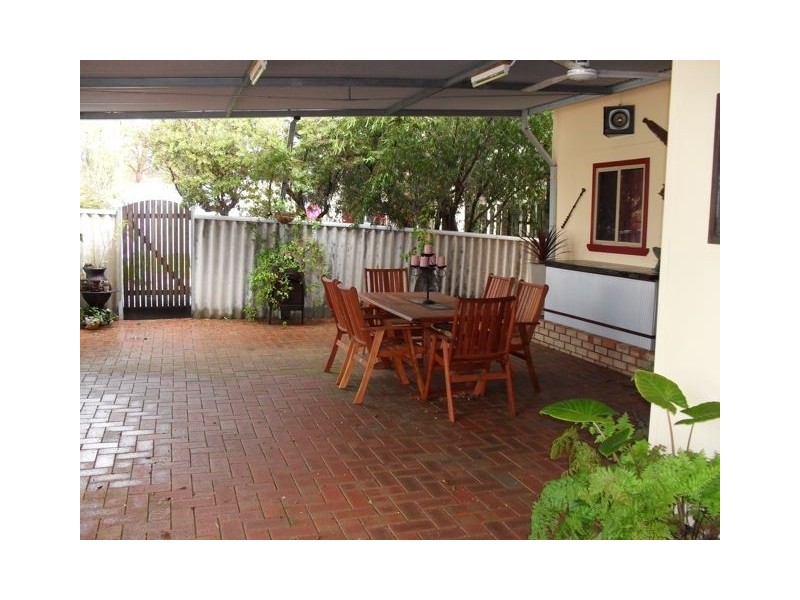 51 McLarty Street, Dwellingup WA 6213