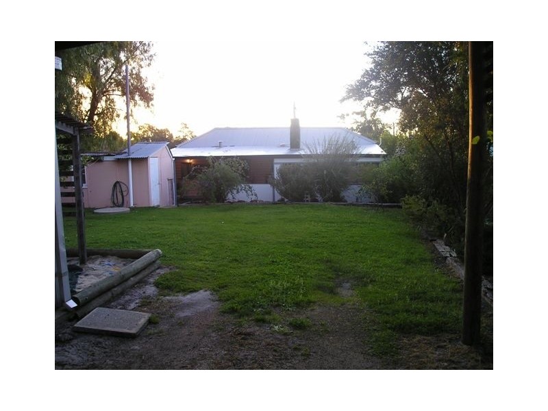 27 Johnstone Street, Boddington WA 6390