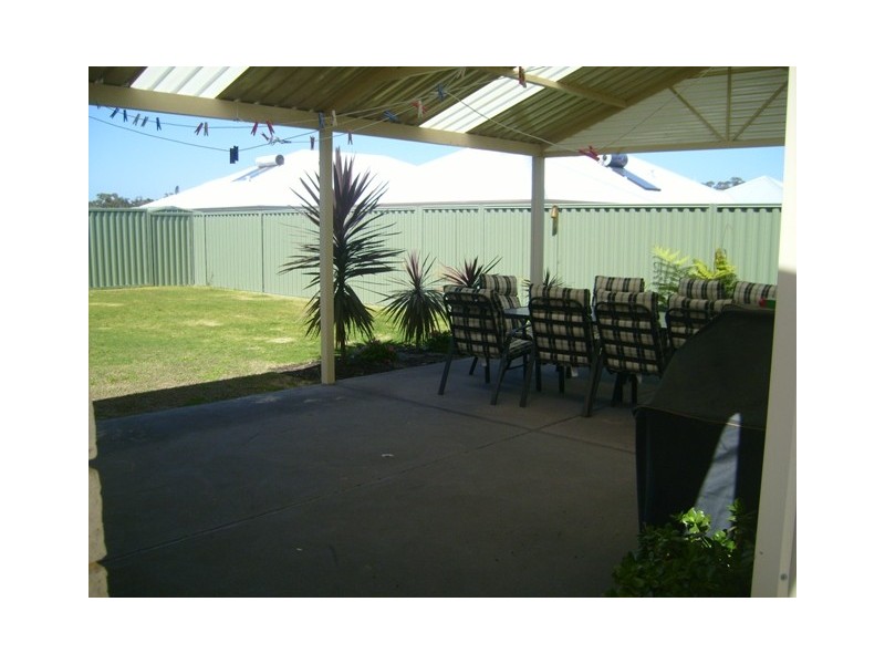 29 Bibbulman Meander, Ravenswood WA 6208