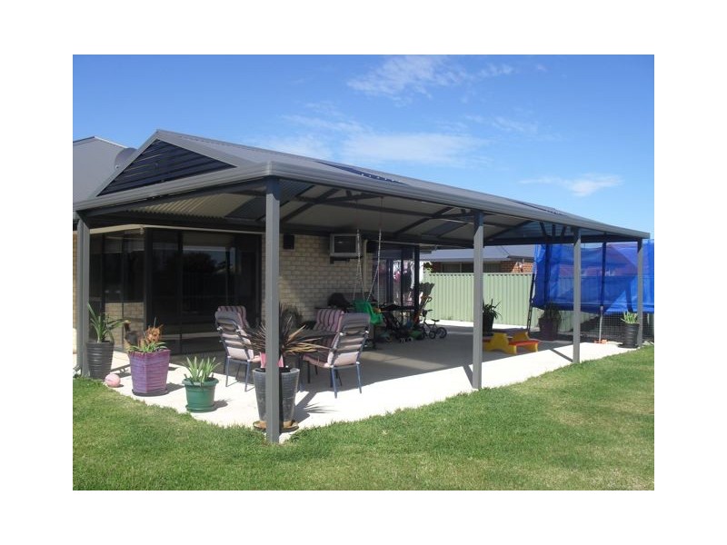 9 Jolly Rambler Boulevard, Ravenswood WA 6208