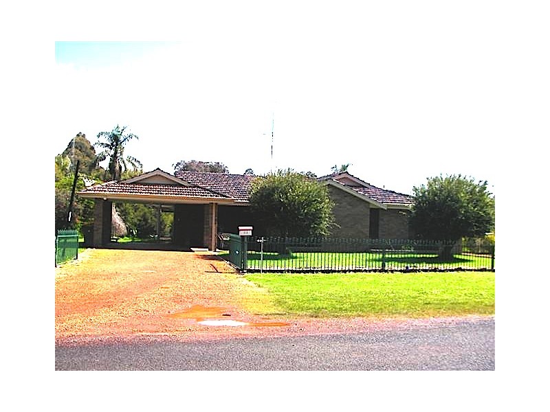 53 Bradford street, Waroona WA 6215