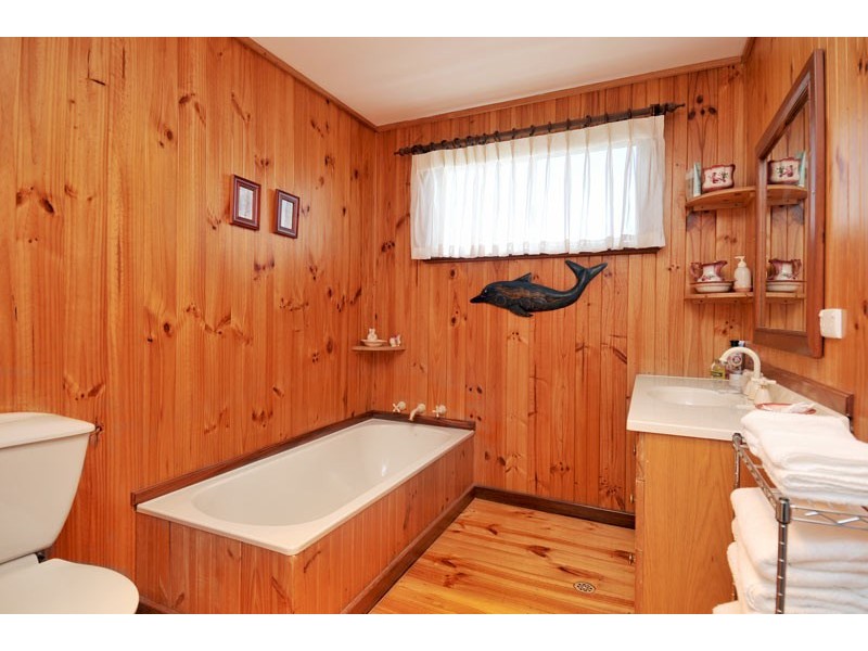 111 South West Highway, Waroona WA 6215