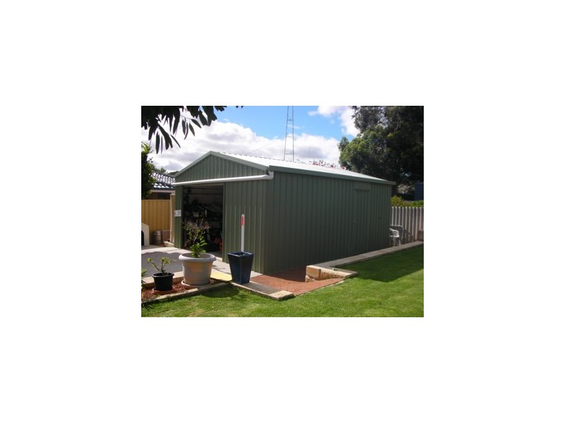 11 Sutton Street, Waroona WA 6215