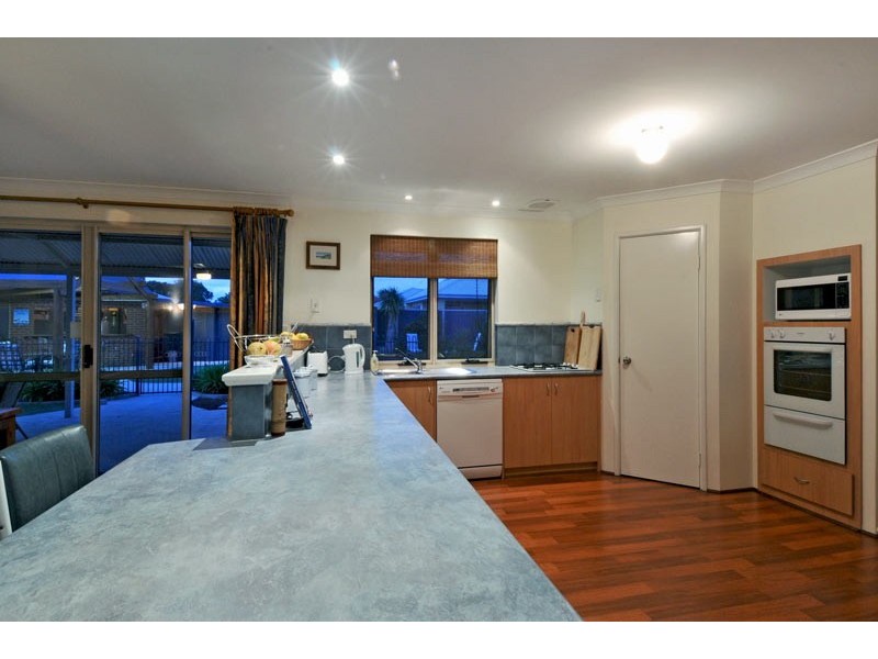 74 Rodoreda Cres, Ravenswood WA 6208