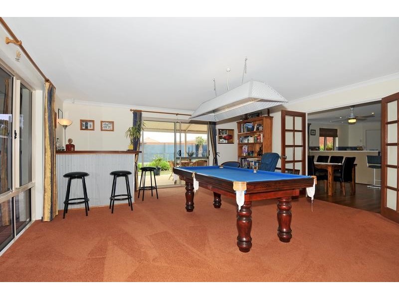 74 Rodoreda Cres, Ravenswood WA 6208