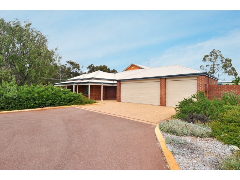 74 Rodoreda Cres, Ravenswood WA 6208