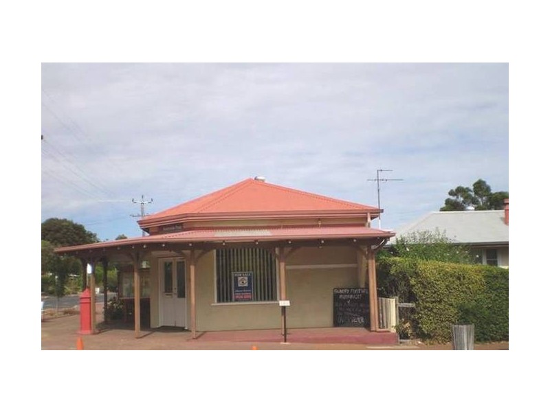 54 Mclarty Street, Dwellingup WA 6213